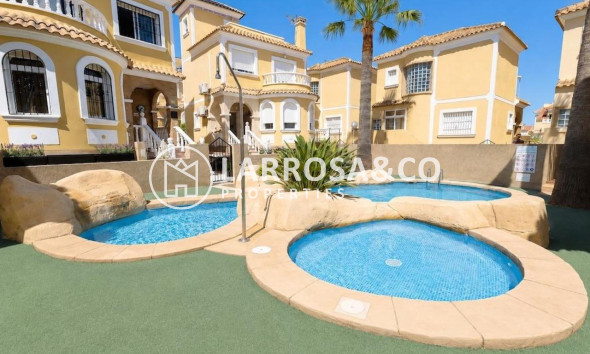 Villa - Herverkoop - Villamartin - Costa Blanca