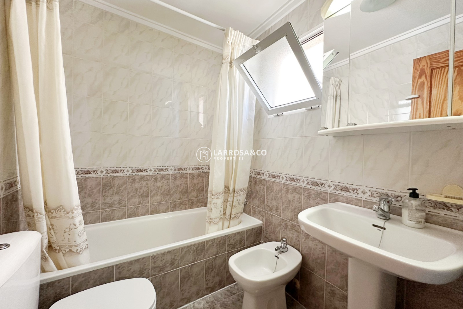 Вторичный рынок - Apartment / Duplex - Торревьеха - torrevieja