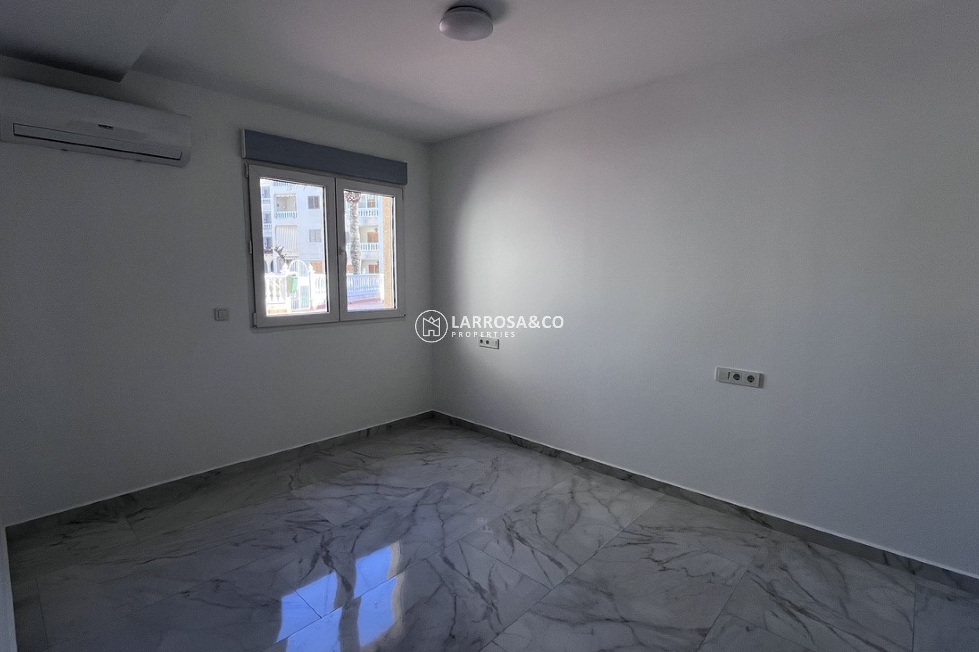 Вторичный рынок - Бунгало - Торревьеха - torrevieja