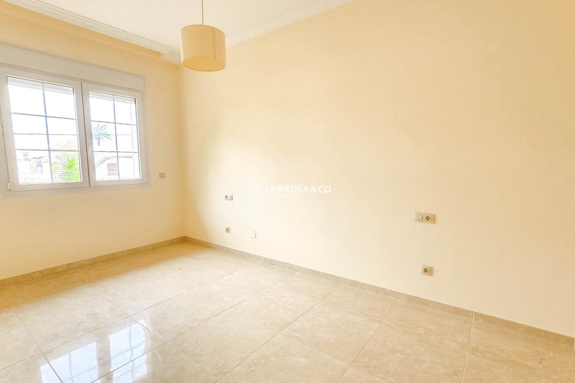 Вторичный рынок - Дом - Cabo Roig