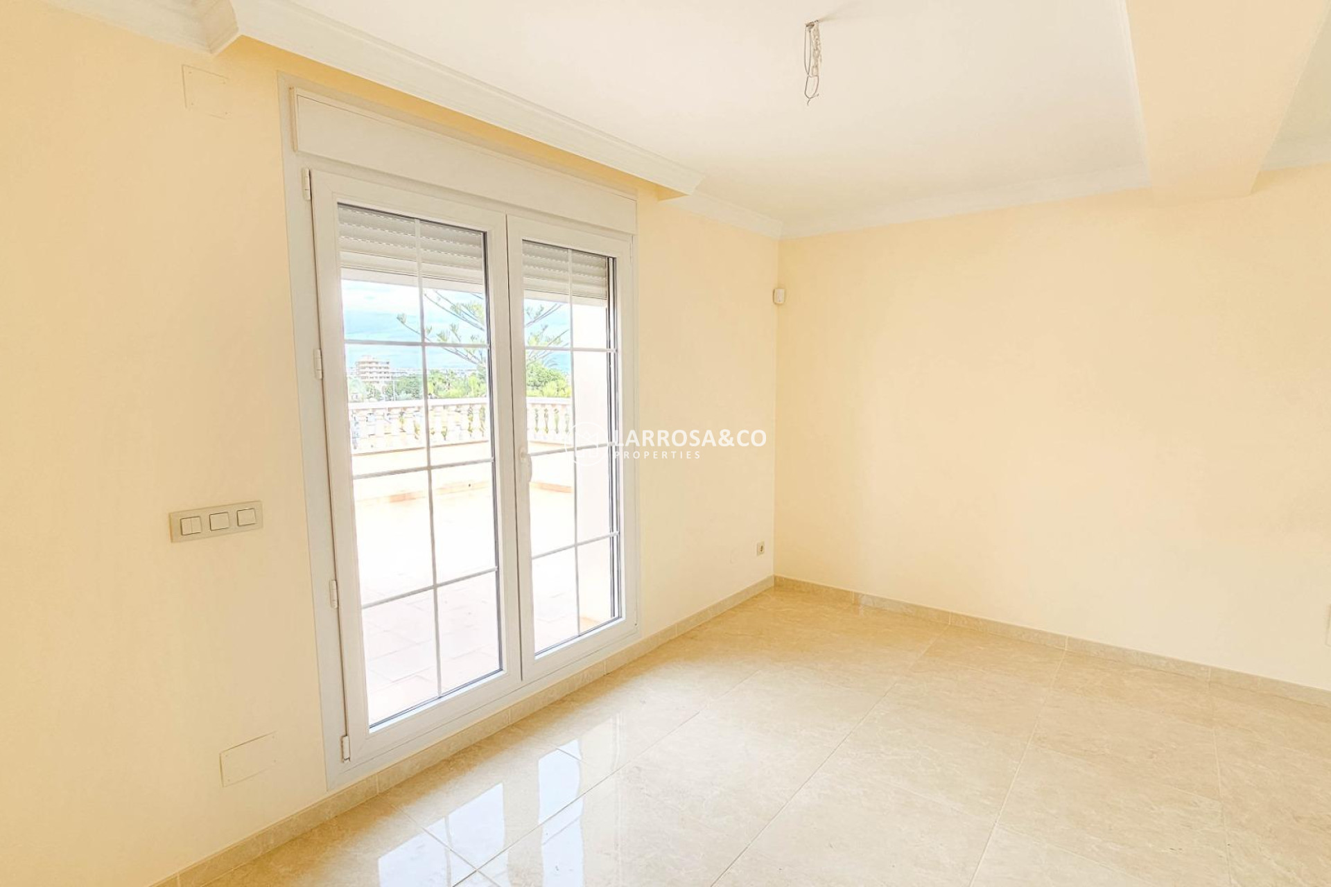 Вторичный рынок - Дом - Cabo Roig