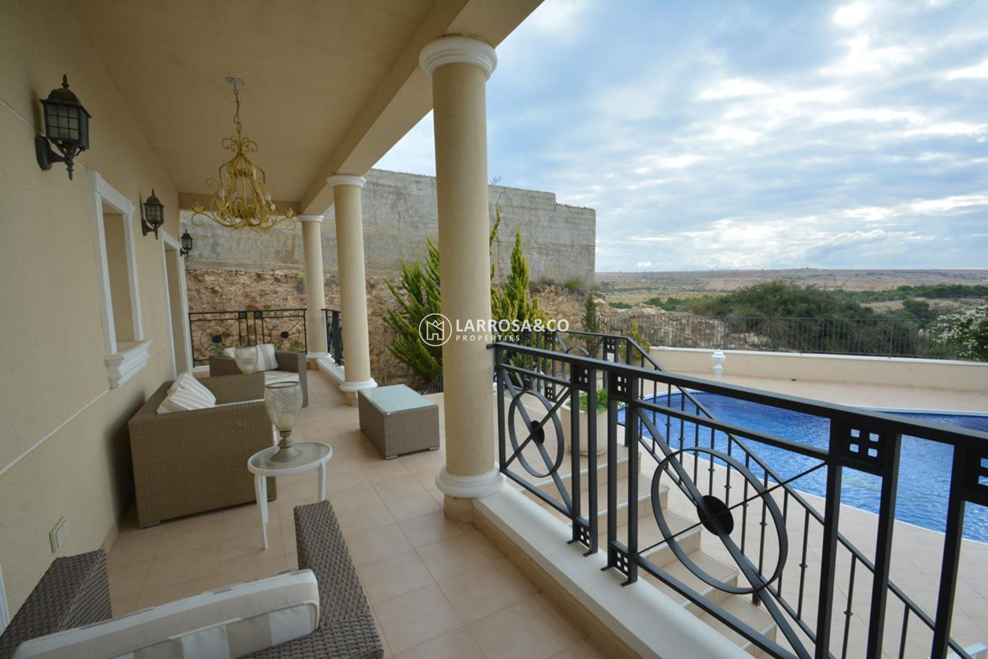 Вторичный рынок - Дом - Ла Марина - La Escuera