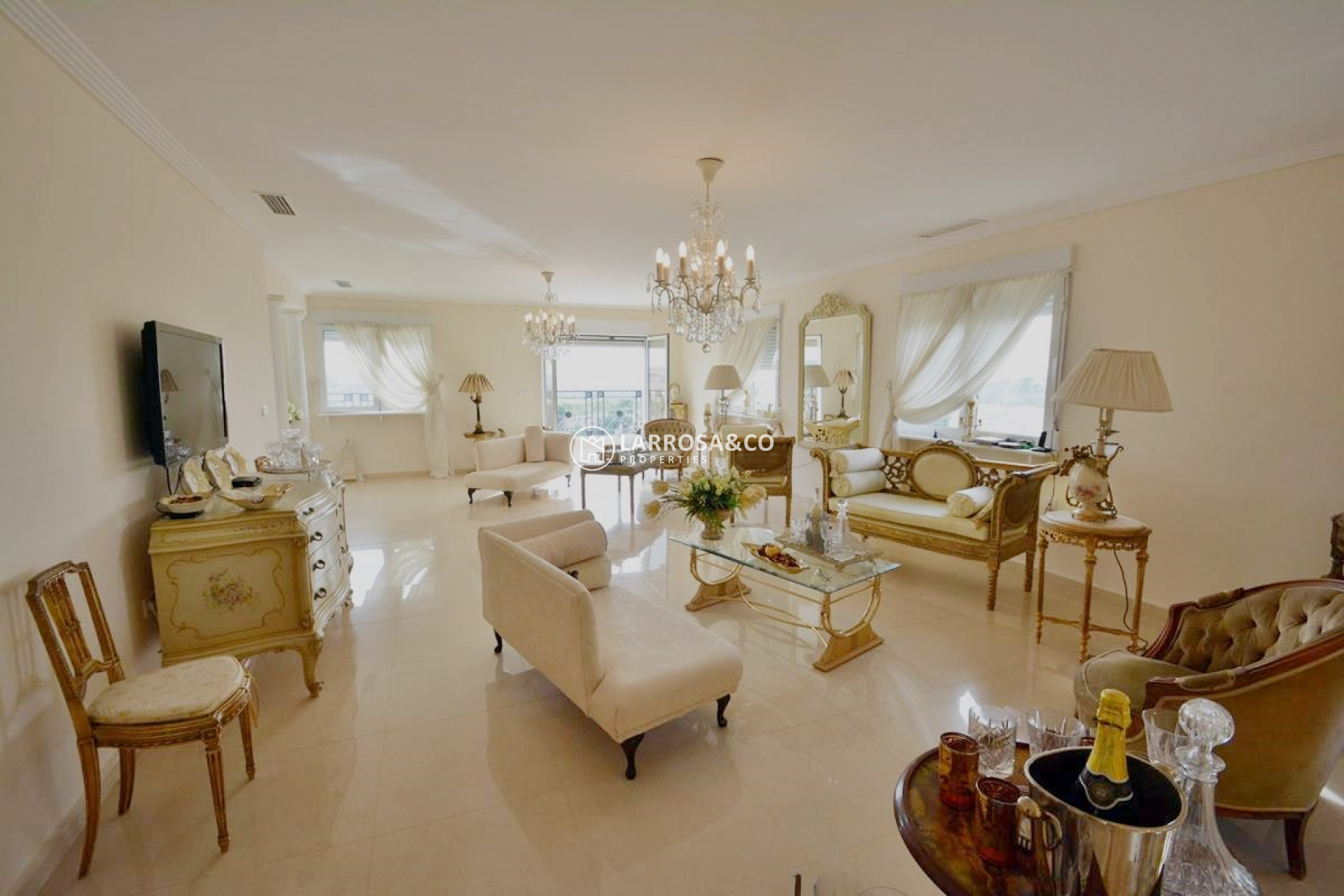 Вторичный рынок - Дом - Ла Марина - La Escuera