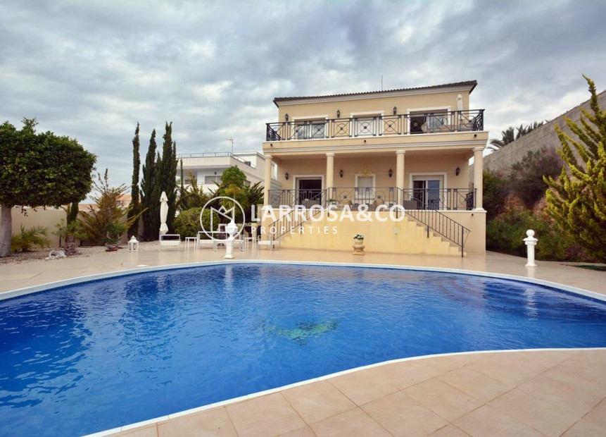 Вторичный рынок - Дом - Ла Марина - La Escuera