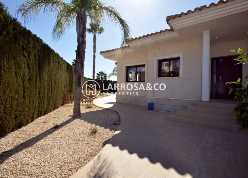 Вторичный рынок - Дом - Сьюдад Кесада - DOÑA PEPA