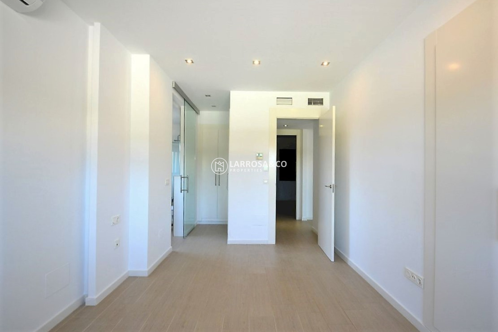 Вторичный рынок - Дом - Сьюдад Кесада - DOÑA PEPA