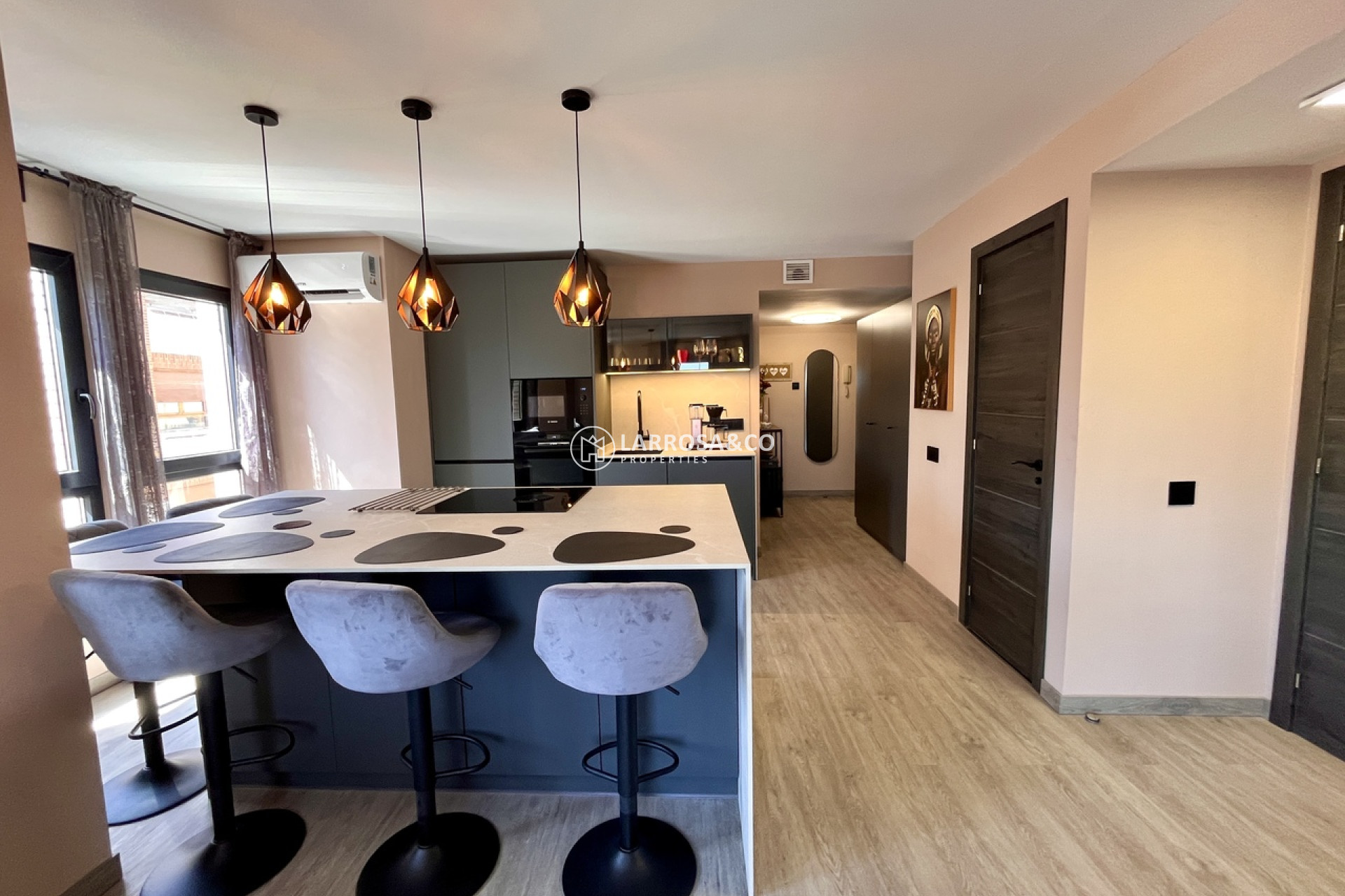 Вторичный рынок - Квартира - Альморади - Inland