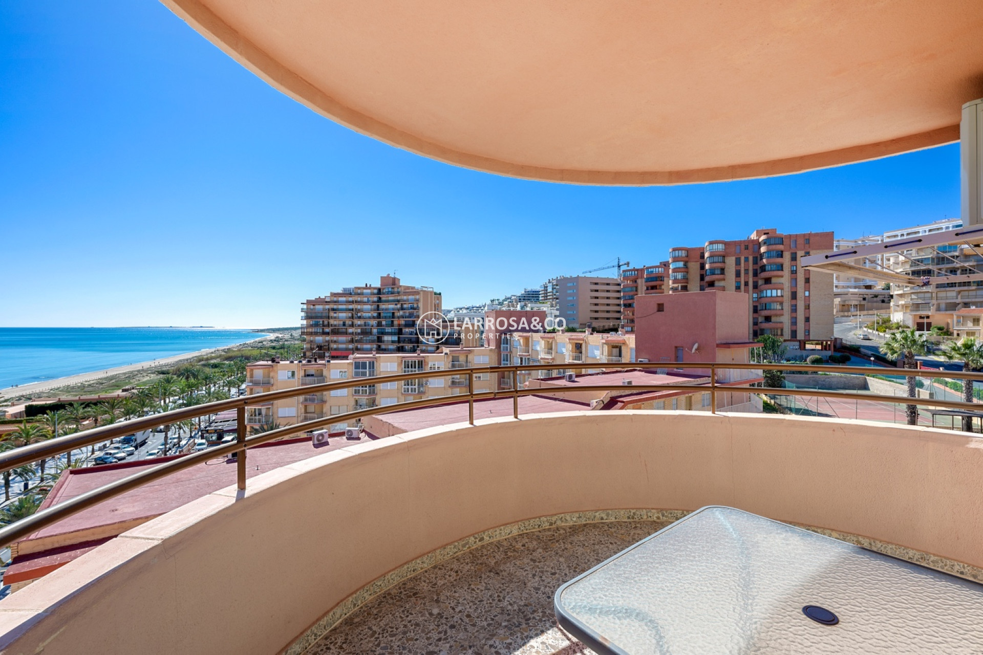Вторичный рынок - Квартира - Arenales del sol - Segunda linea playa