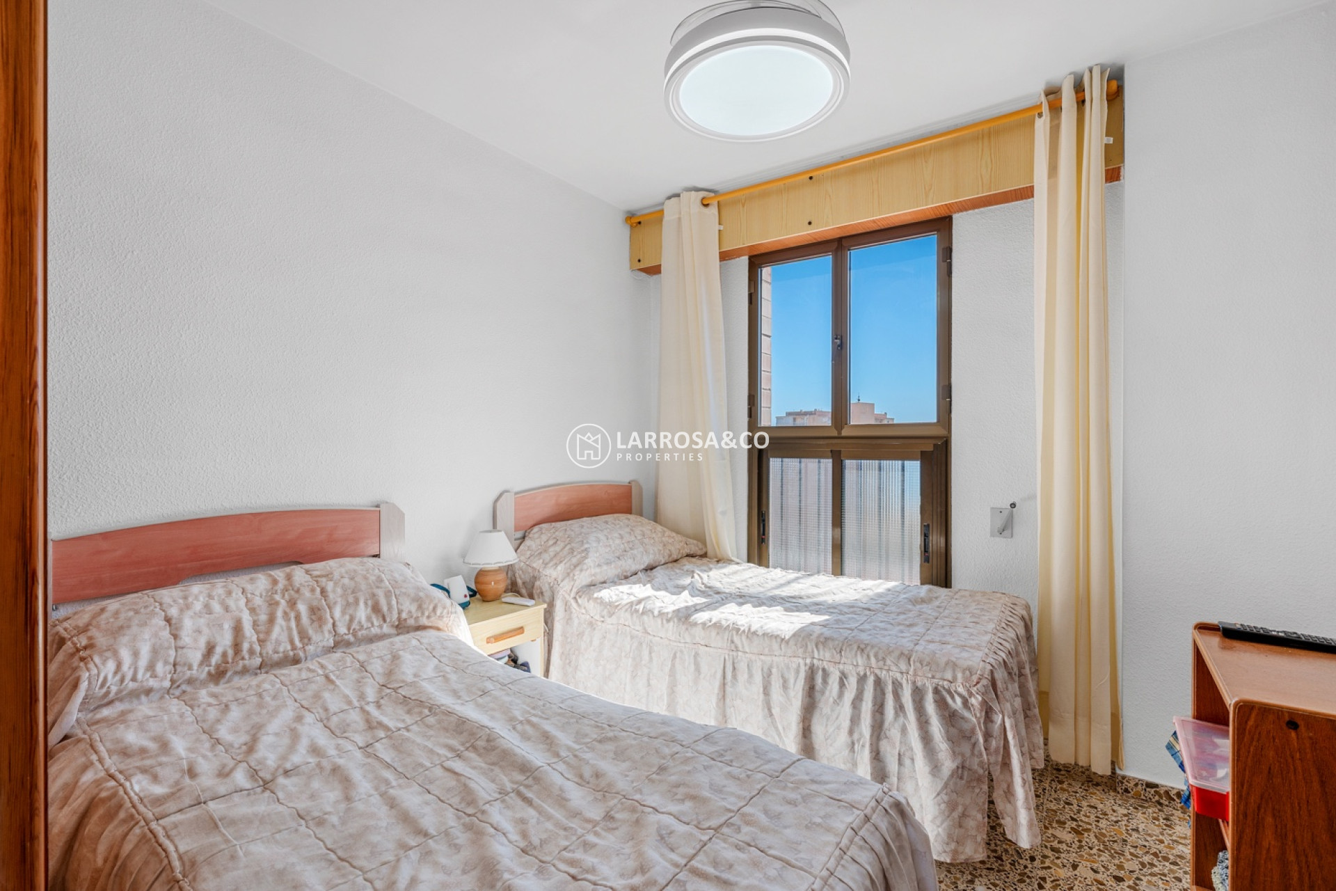Вторичный рынок - Квартира - Arenales del sol - Segunda linea playa