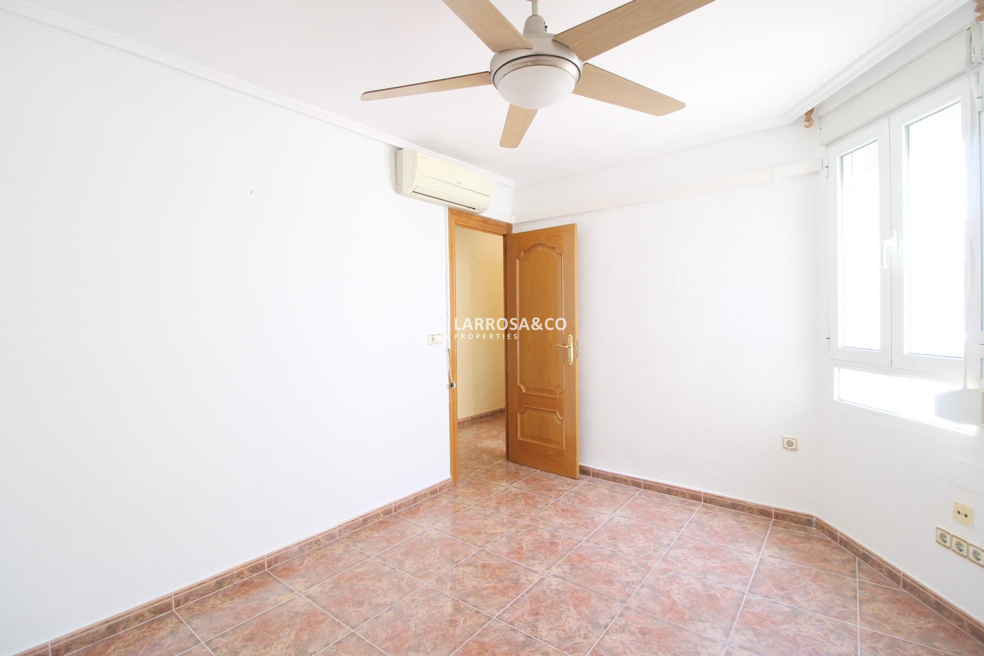 Вторичный рынок - Квартира - Торревьеха - torrevieja