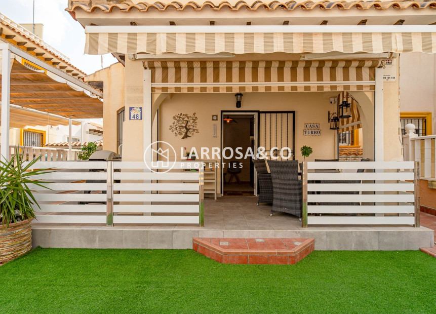 Вторичный рынок - Quatro house - Ориуела Коста - Lomas de Cabo Roig