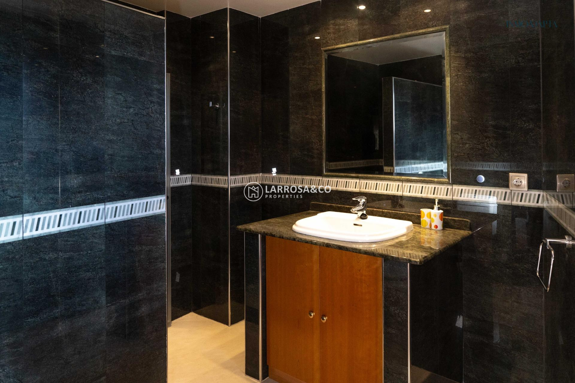 Вторичный рынок - Таунхаус - Redovan