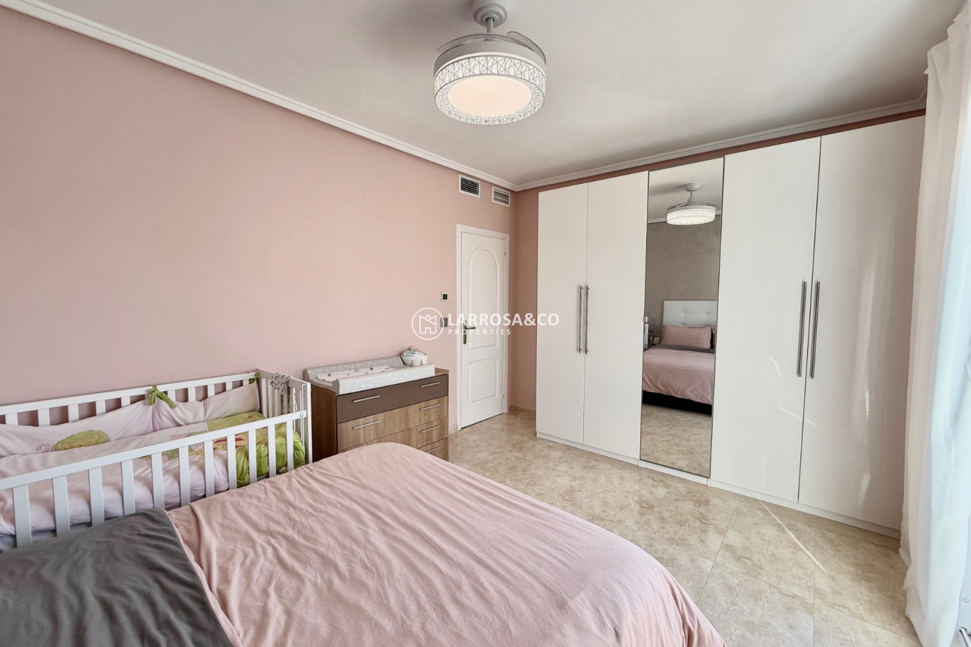 Вторичный рынок - Таунхаус - Сьюдад Кесада - Ciudad Quesada