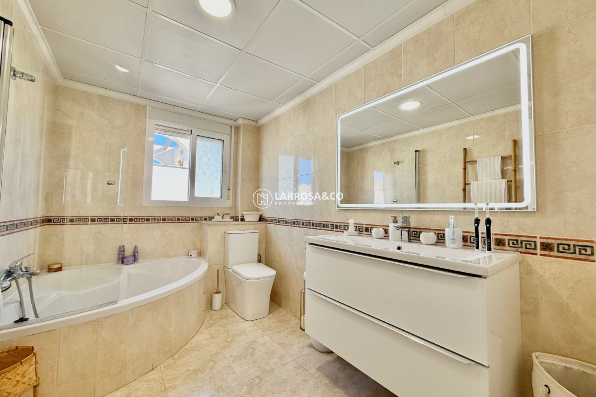 Вторичный рынок - Таунхаус - Сьюдад Кесада - Ciudad Quesada