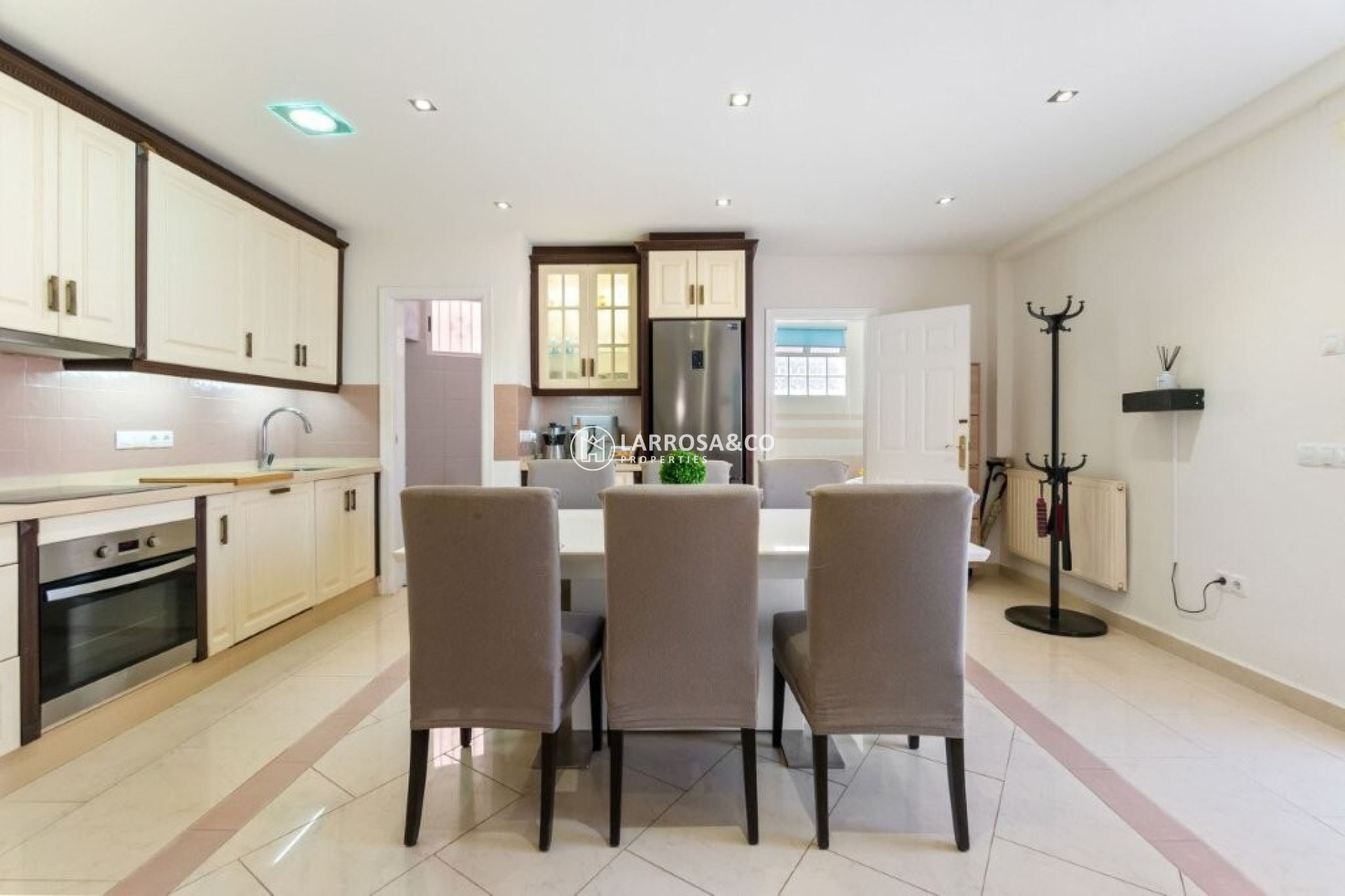 Вторичный рынок - Таунхаус - Торревьеха - Los Frutales/ La Rosaleda