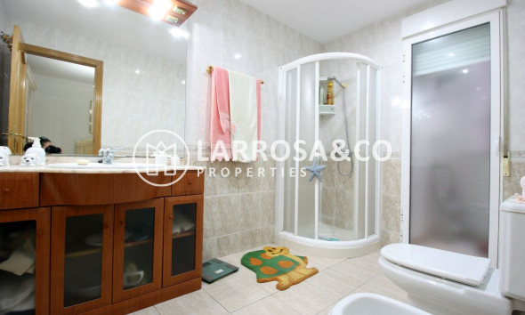 Alquiler larga estancia - Apartamento - Torrevieja - Puerto