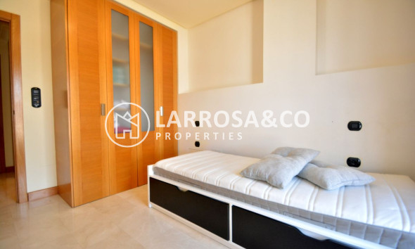 Herverkoop - Apartment - Guardamar del Segura