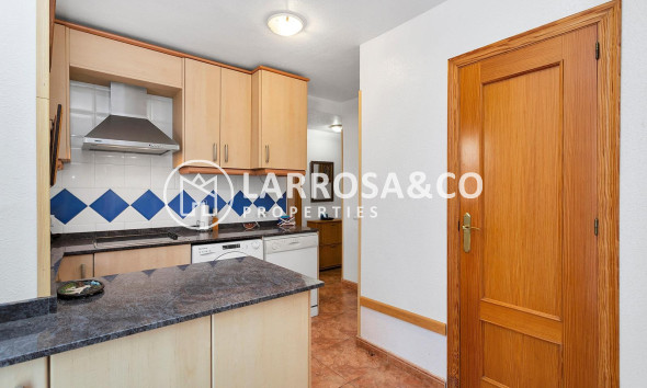 Resale - Ground floor apartment - Torrevieja - Nueva Torrevieja