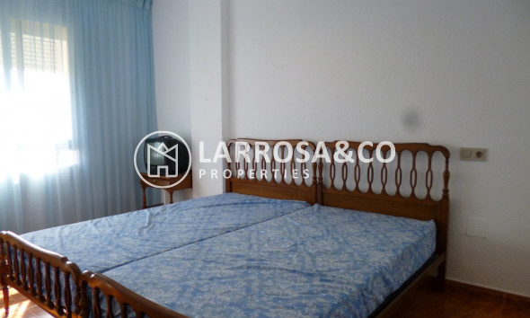 Resale - Apartment - Torrevieja - Mar azul