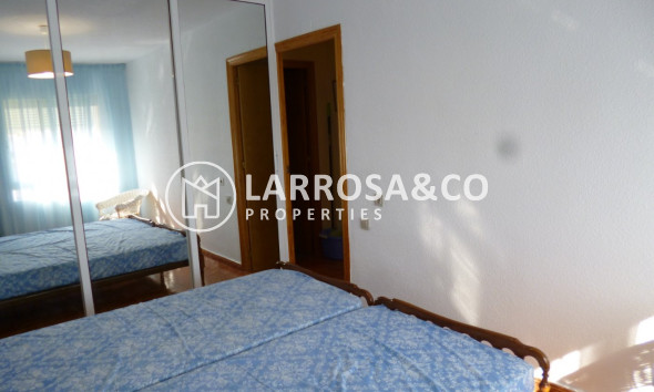 Resale - Apartment - Torrevieja - Mar azul