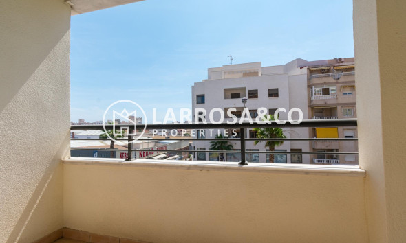 Resale - Apartment - Torrevieja - El molino