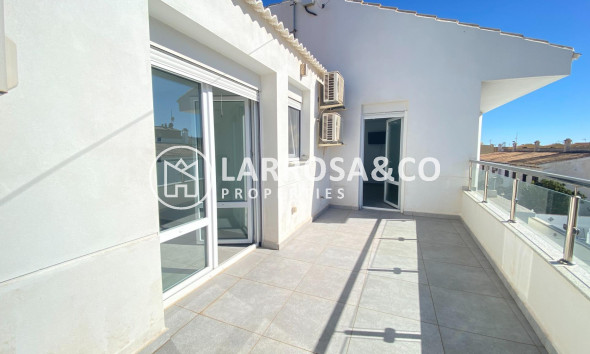 Resale - Detached House/Villa - Torrevieja - Aldea del mar