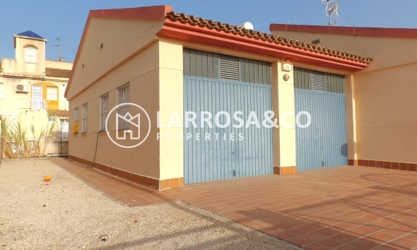 Resale - Detached House/Villa - Los Alcázares - Pueblo Patricia