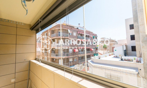 Herverkoop - Apartment - Torrevieja - Paseo maritimo