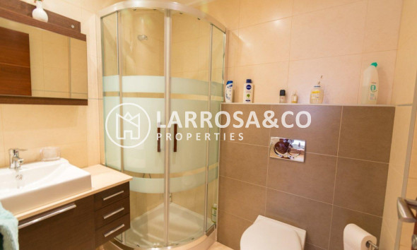 Herverkoop - Apartment - Torrevieja - Paseo maritimo