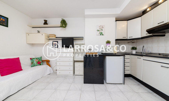 Herverkoop - Apartment - Torrevieja - Centro