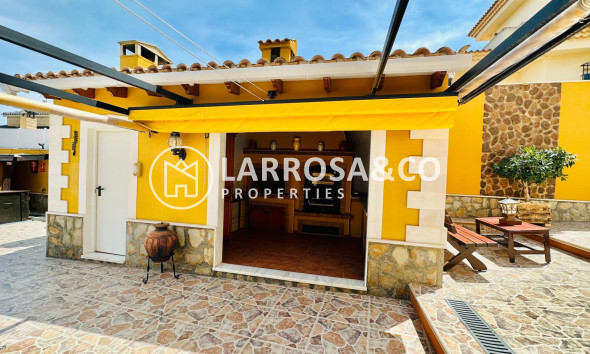 Resale - Detached House/Villa - Orihuela - Urb. Montepinar