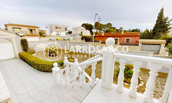 A Vendre - Villa - Torrevieja - Lago jardin