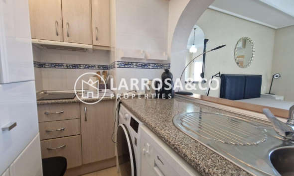 A Vendre - Apartment - Torrevieja - Paseo maritimo