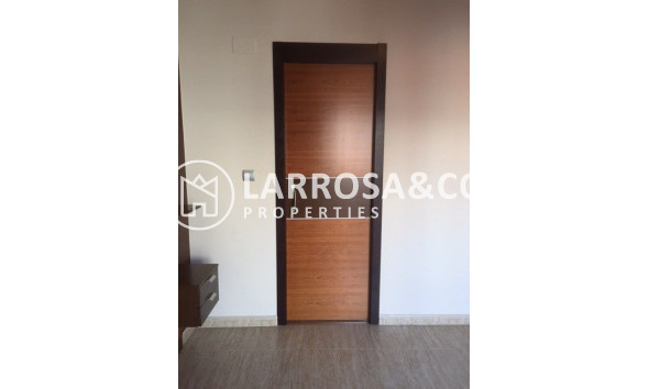 Resale - Apartment - Almoradí - Mamper