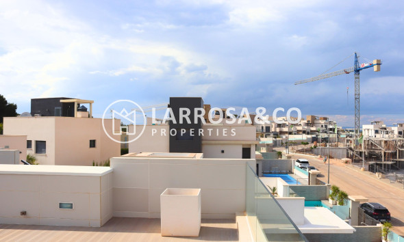 Resale - Detached House/Villa - San Miguel de Salinas - Urbanizaciones