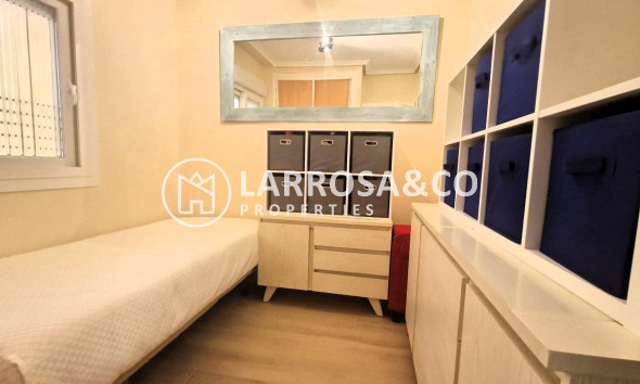 Resale - Ground floor apartment - Torrevieja - Torreblanca