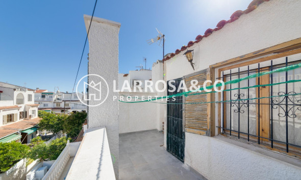 Resale - Detached House/Villa - Torrevieja - Los Locos Beach