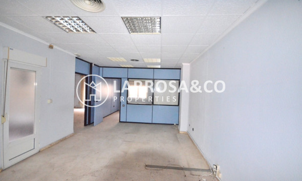 Resale - Apartment - Torrevieja - Centro