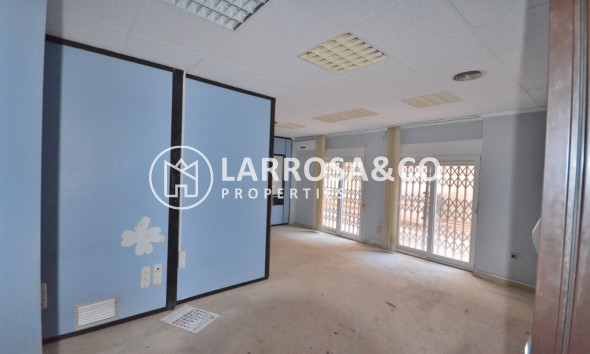 Resale - Apartment - Torrevieja - Centro