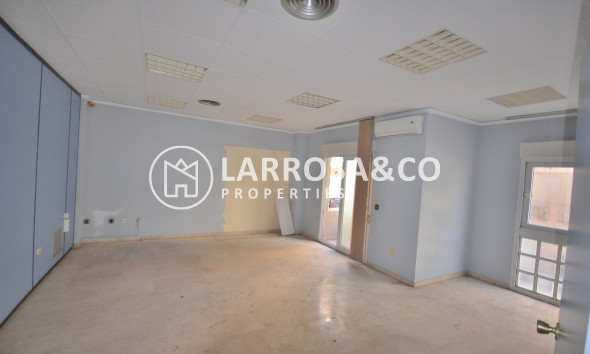 Resale - Apartment - Torrevieja - Centro