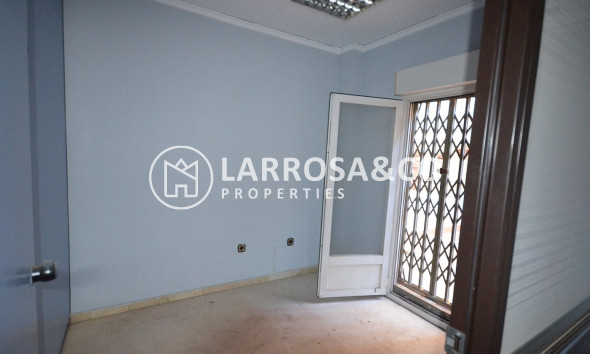 Resale - Apartment - Torrevieja - Centro