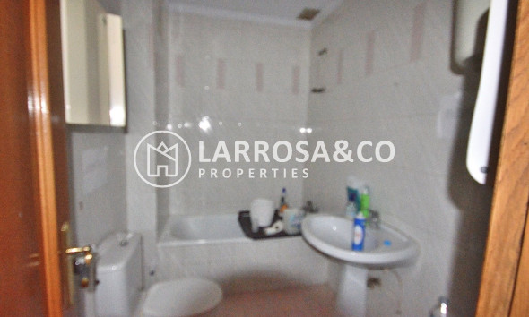 Resale - Apartment - Torrevieja - Centro