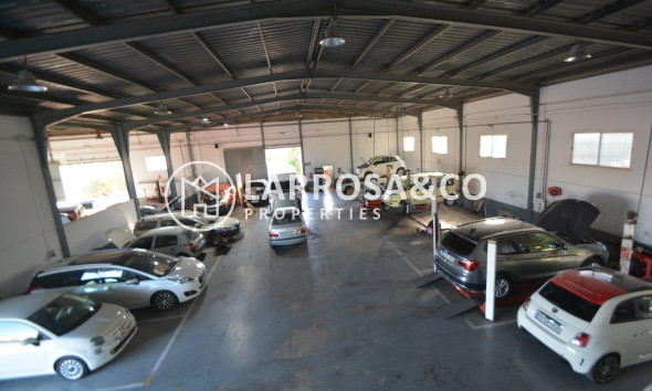 Reventa - Industrial - Orihuela - Correntías Bajas