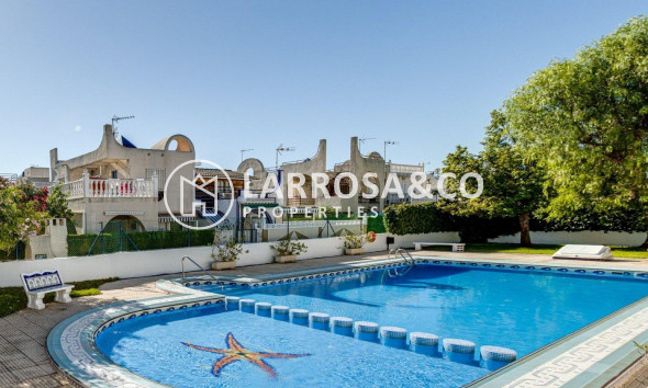 Herverkoop - Semi-detached house - Torrevieja - Carrefour