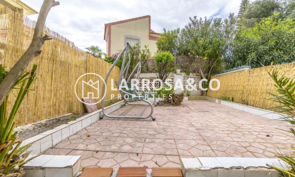 Resale - Semi-detached house - Torrevieja - Los Altos