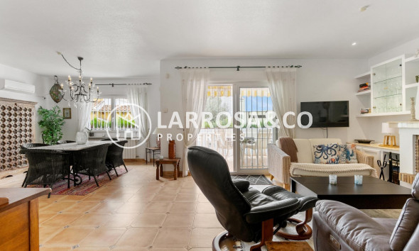 Resale - Detached House/Villa - Orihuela costa - Los Dolses