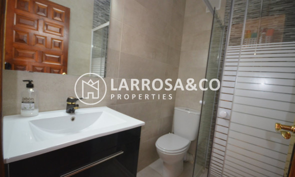 Resale - Apartment - Torrevieja - Torrejón