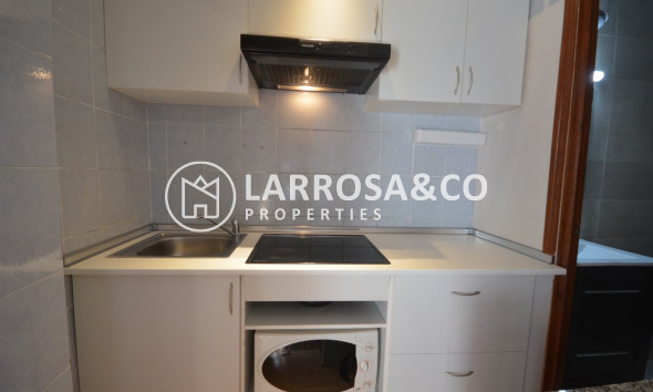 Resale - Apartment - Torrevieja - Torrejón