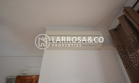 Resale - Apartment - Torrevieja - Torrejón