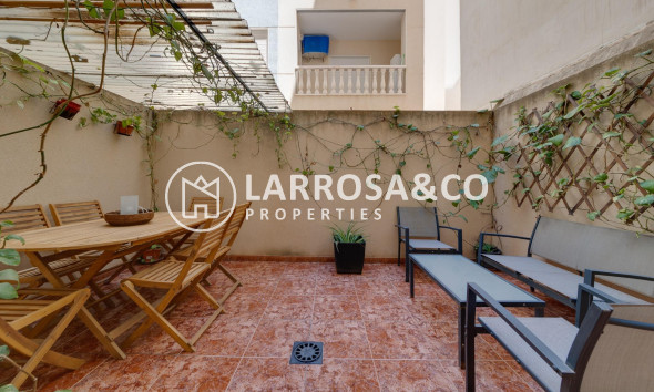 Resale - Apartment - Torrevieja - Playa del cura